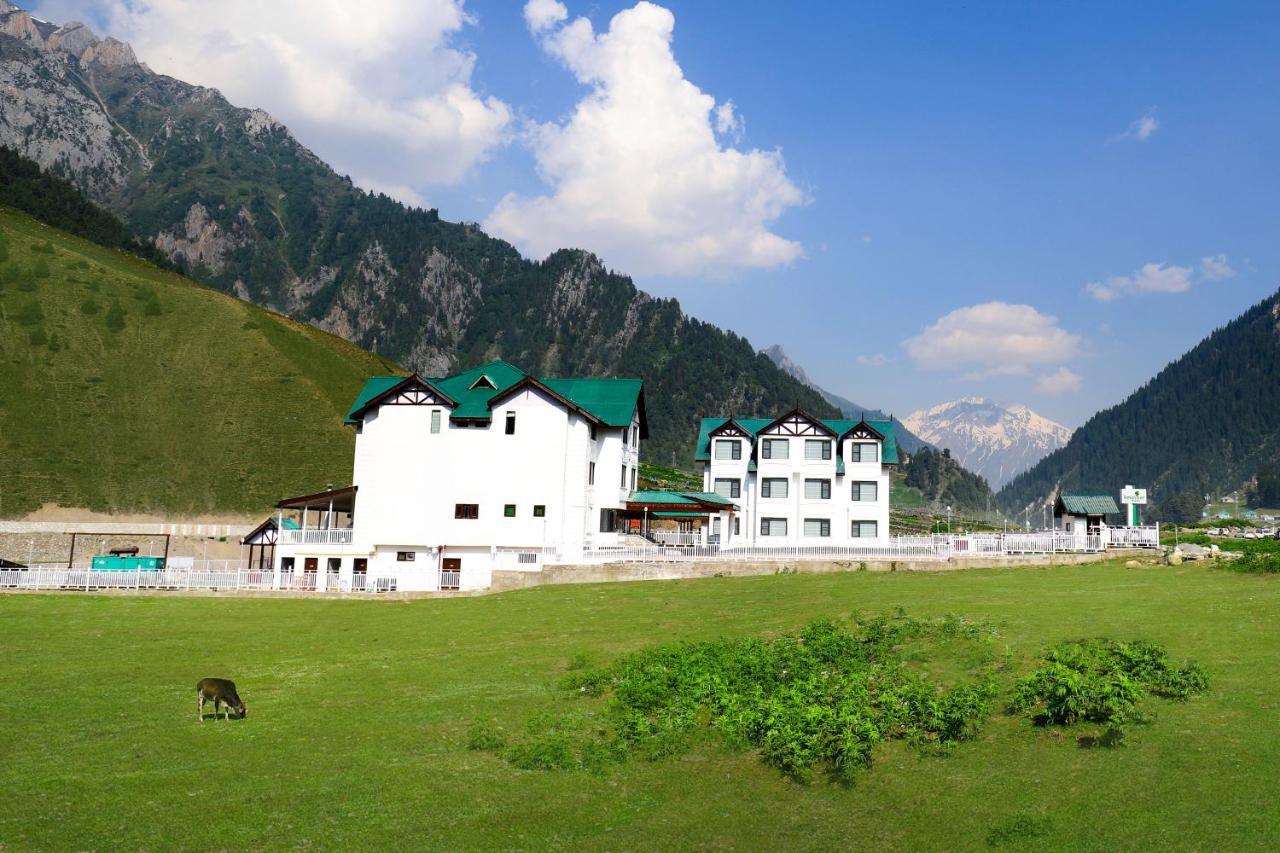 Lemon Tree Hotel, Sonamarg Sonāmarg Exterior foto