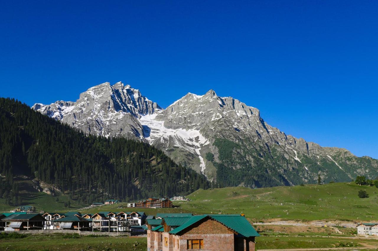 Lemon Tree Hotel, Sonamarg Sonāmarg Exterior foto