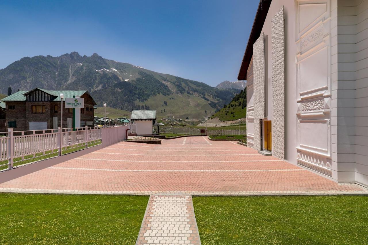 Lemon Tree Hotel, Sonamarg Sonāmarg Exterior foto